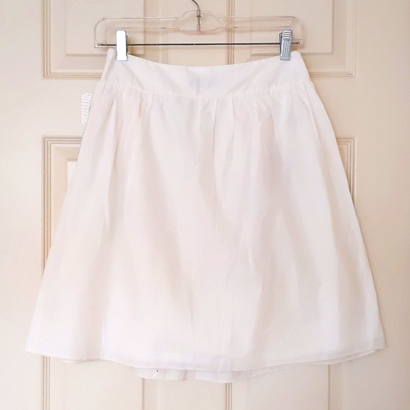 NWOT. Beautiful Skirt with multi color embroidered flowers, ribbon & full lining - Picture 2 of 6